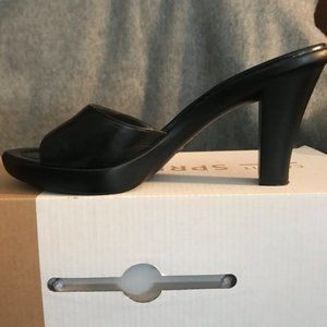 Bandolino Black Slides (6 1/2)